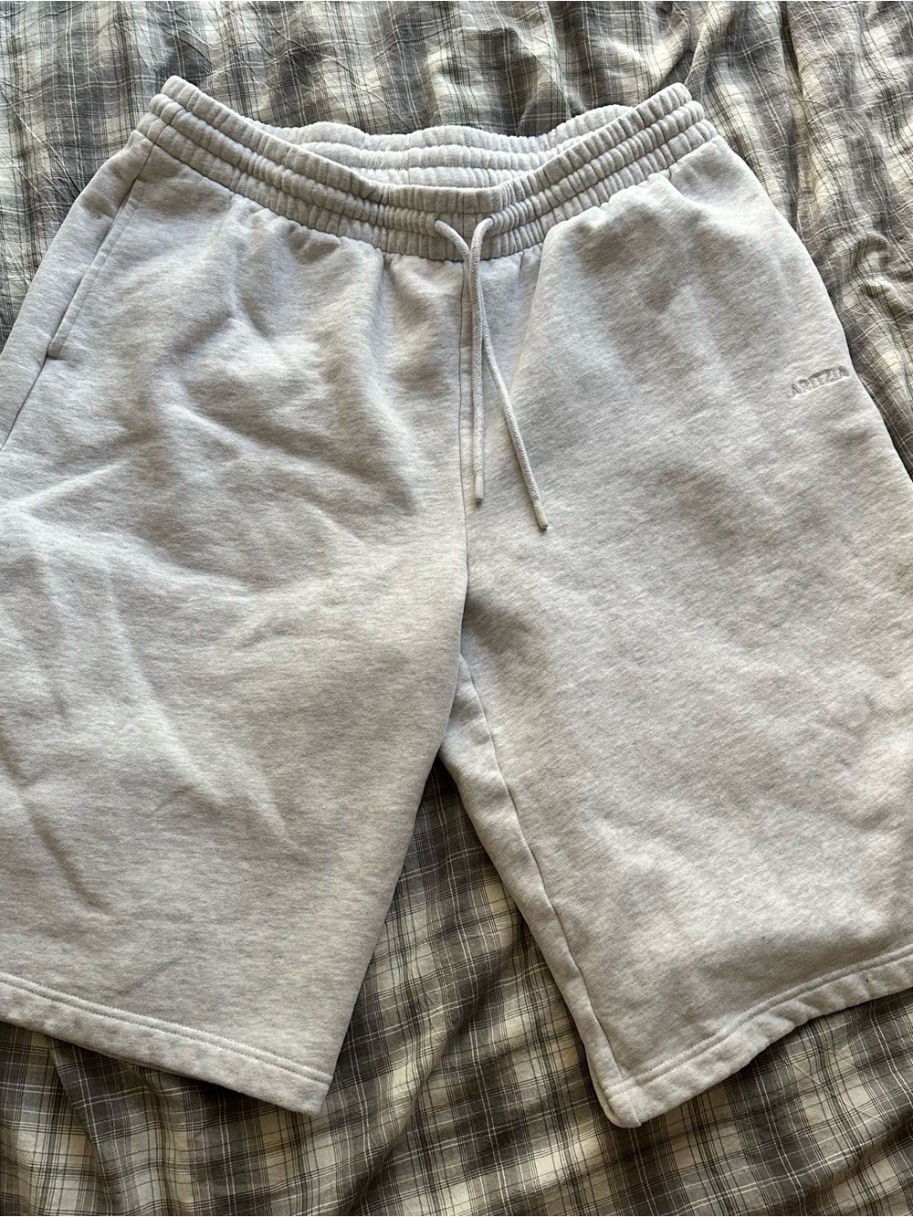 Aritzia Cozy Sweatfleece Mega Knee Short